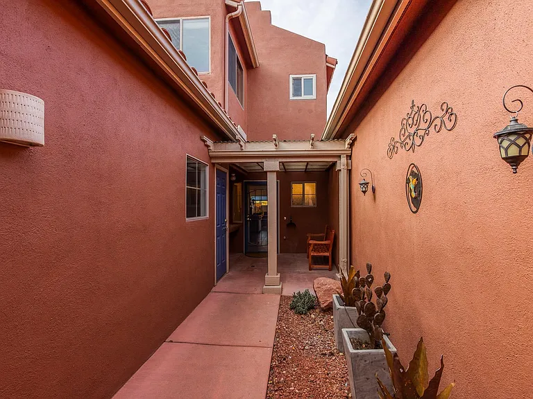 819 Dusty Rose Dr — Photo 7