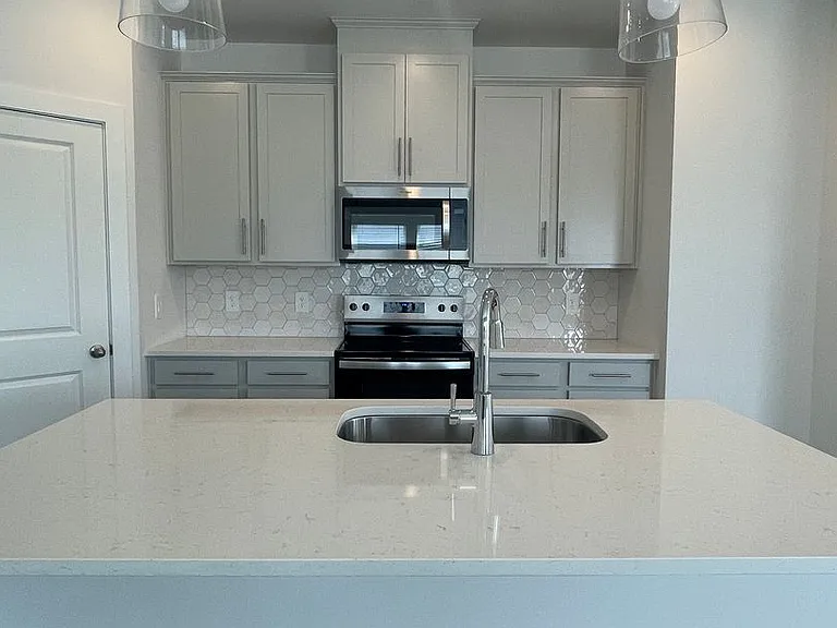 3108 Citrine Dr — Photo 7