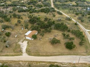 36 Crossing Dr, Harper, TX 78631