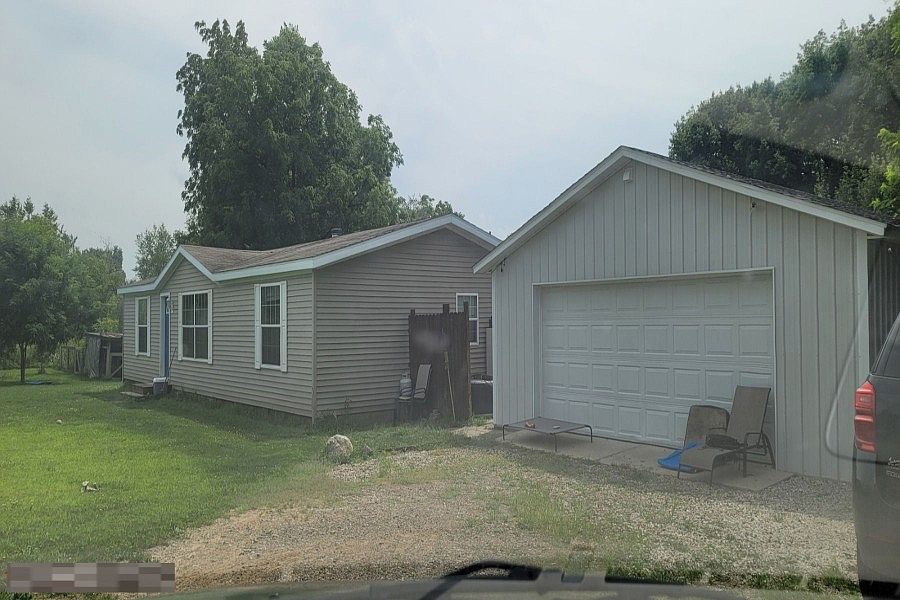 1st image of 13695 Dutch Settlement St