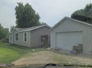 13695 Dutch Settlement St, Marcellus, MI 49067