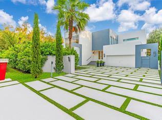 16525 Old Cutler Rd, Palmetto Bay, FL 33157
