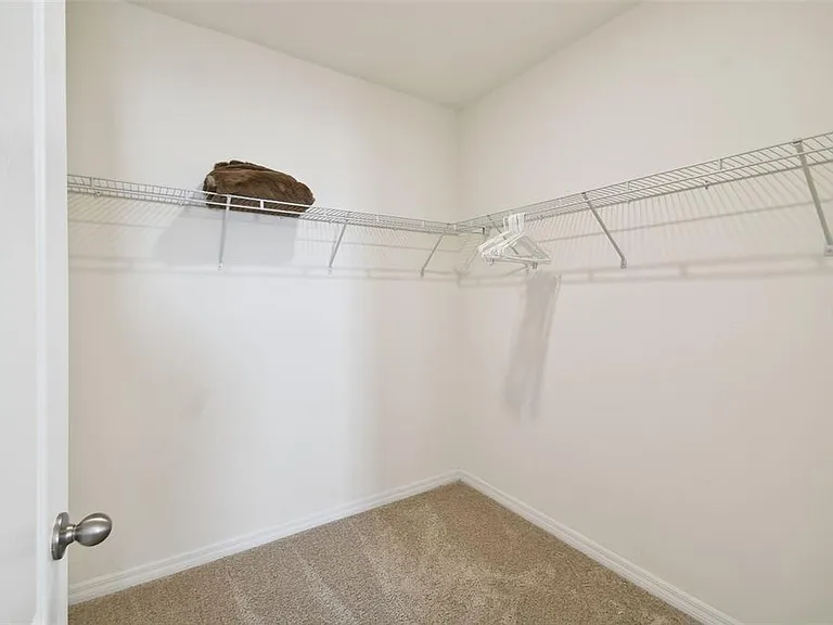 7704 Oakmoss Loop — Photo 21