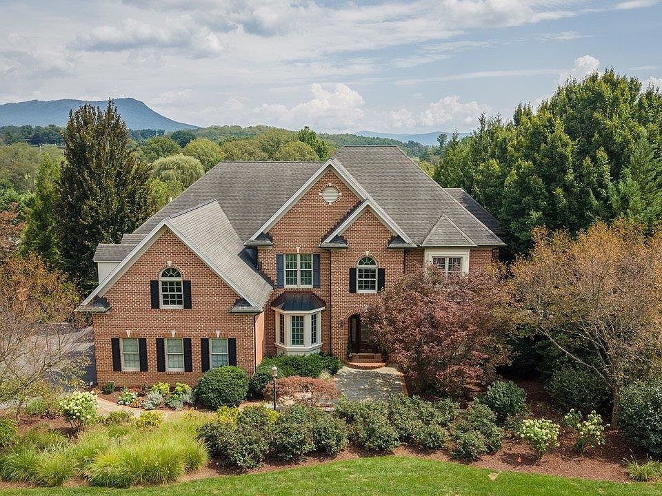 1st image of 3874 Traveler Rd