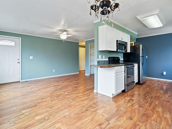 2nd image of 10451 W Landmark Ct