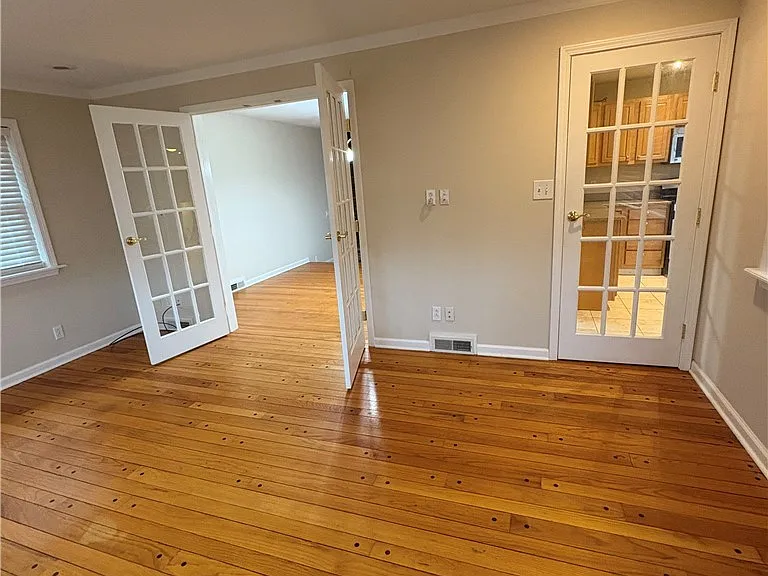 215 Locksley Rd — Photo 19