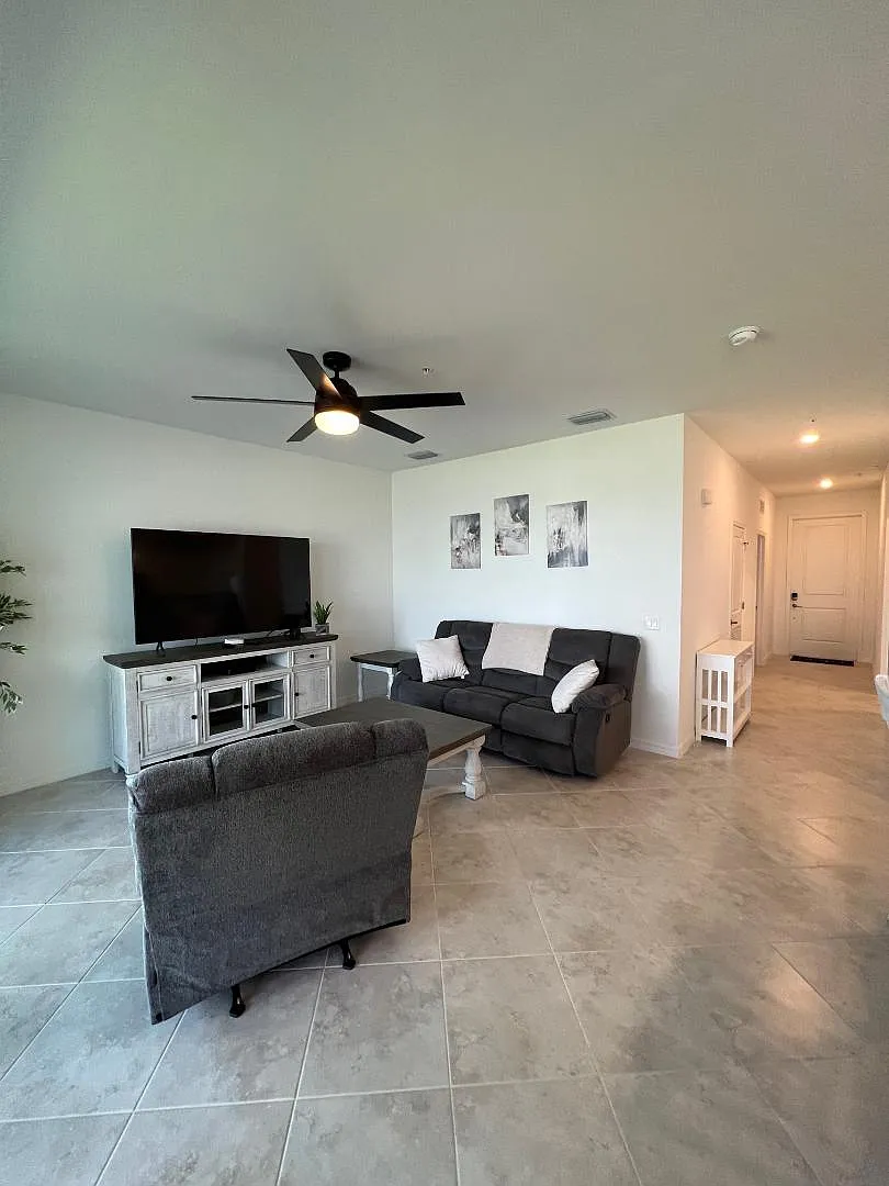 5835 Double Eagle Cir #4746 - The National - DeWinne — Photo 4