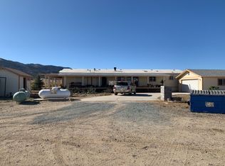 18821 Summers Dr, Tehachapi, CA 93561
