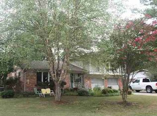 8 Colonial Dr, Conway, AR 72034