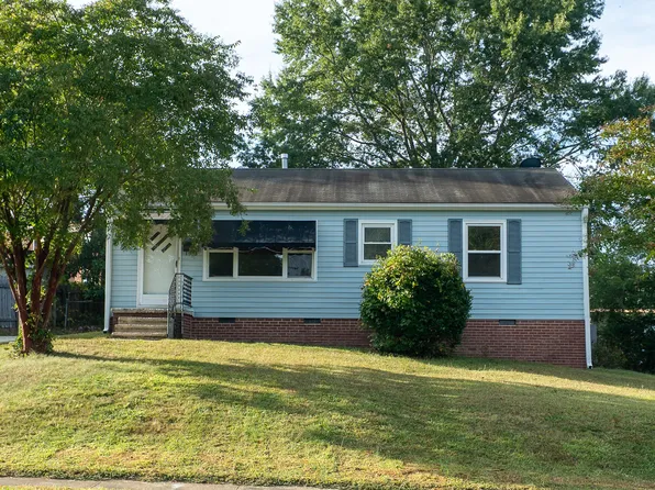 2305 McKinney St, Burlington, NC 27217