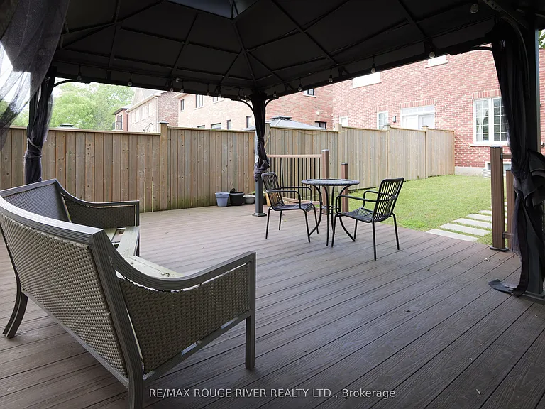 453 Mahogany Ct — Photo 26