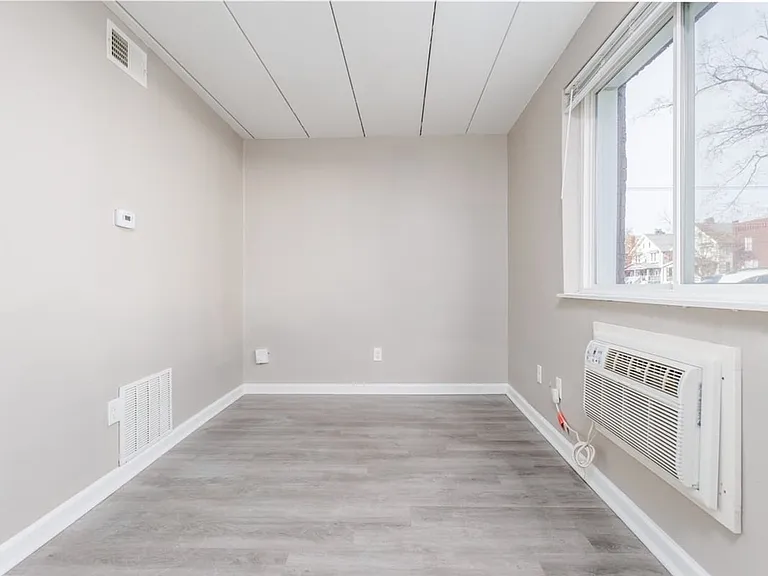 2218 N 4th St #5 — Photo 7