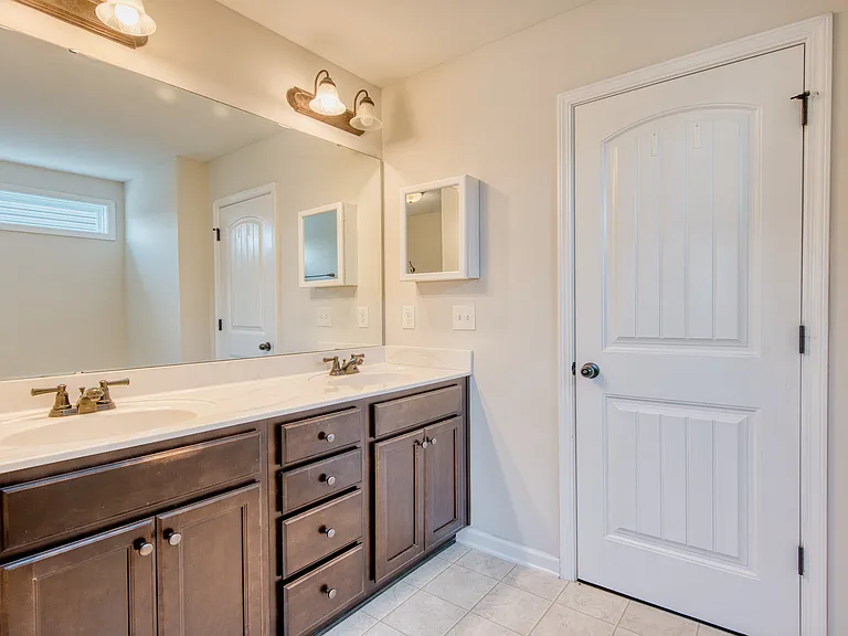 305 Webber Ln — Photo 17