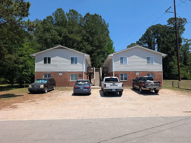 567 Dacian Rd — Photo 1