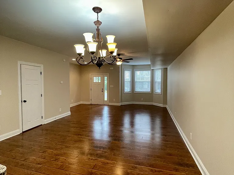 126 Capital St #1 — Photo 6
