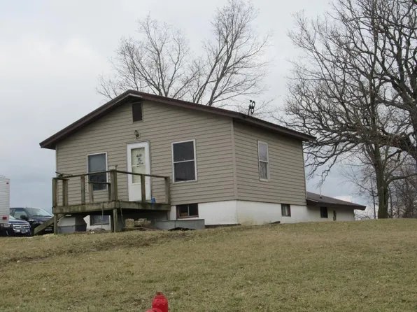 2269 E 200th Rd, Casey, IL 62420