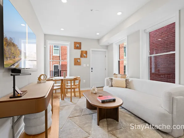 418 D St SE #A, Washington, DC 20003