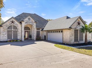 6705 Forest Oaks Ct, Granbury, TX 76049