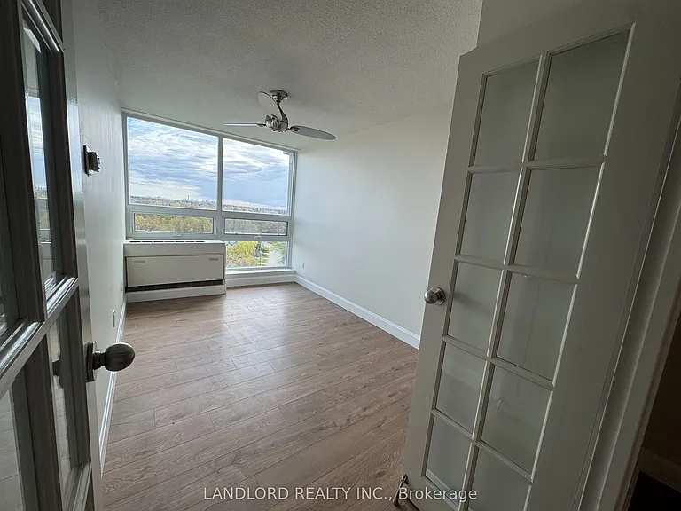 20 Speers Rd #1105 — Photo 24