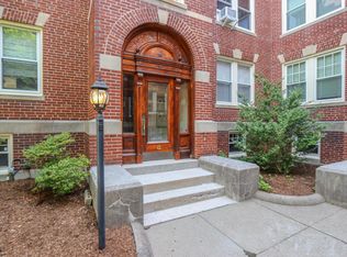15 Short St APT 3, Brookline, MA 02446