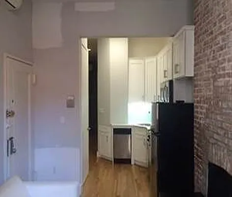 Rented by Flatiron Real Estate Advisors LLC | media 2