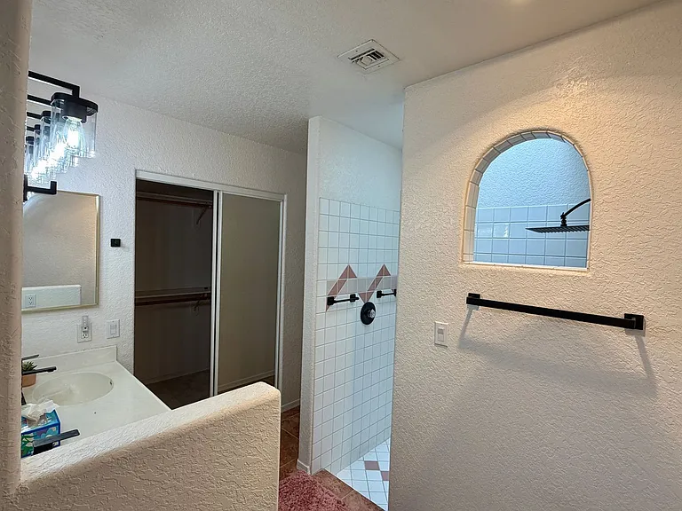 2199 Wallapai Dr — Photo 16