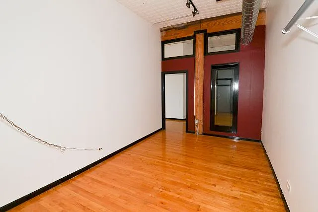 2412 W North Ave #R5 — Photo 14