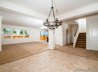 902 Rancho Terrace Ct, El Cajon, CA 92019