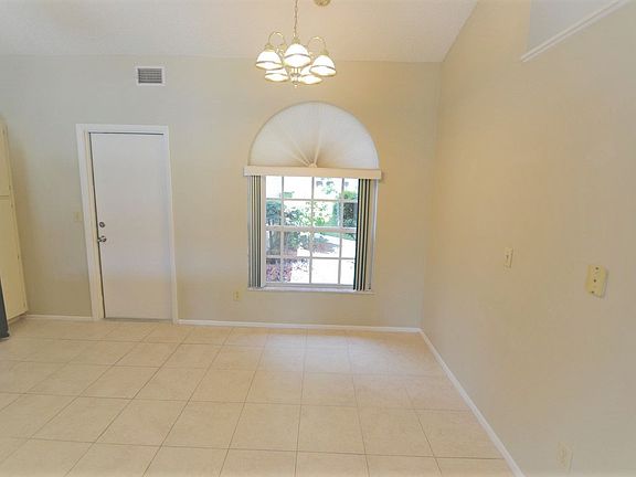 3rd image of 1432 Biloxi Ct