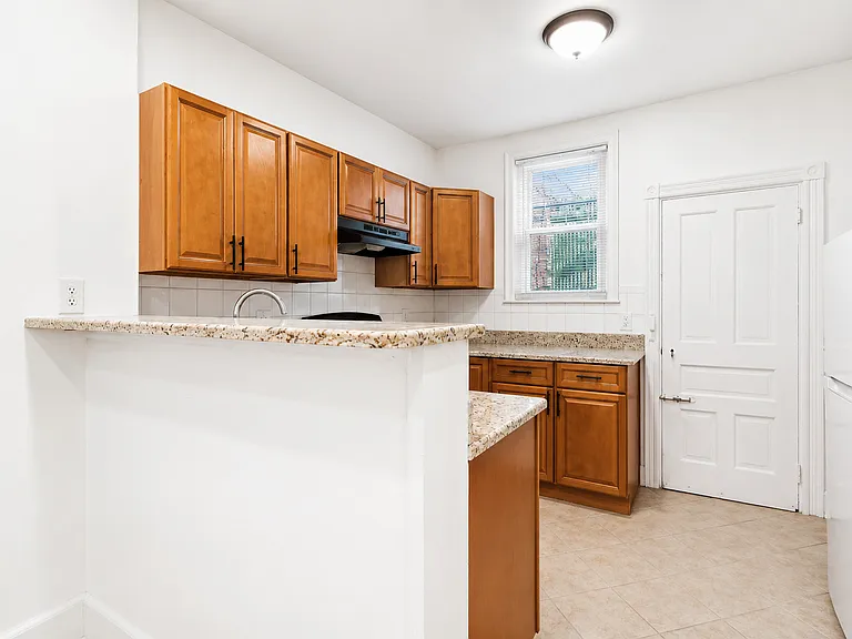 45 N Lindenwood St — Photo 14
