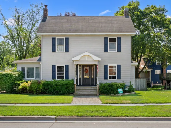 334 W Washington Ave, Alpena, MI 49707