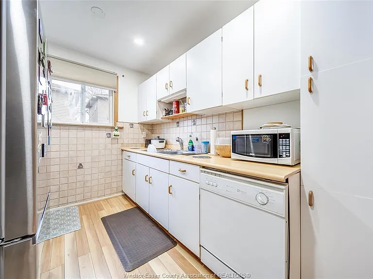 1229 Arncliffe Pl — Photo 15