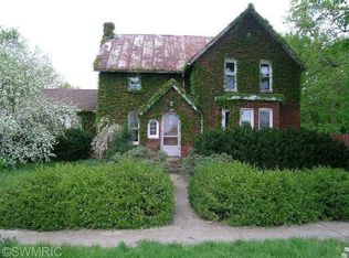 400 W Peck Ave, White Pigeon, MI