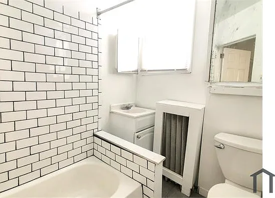 4929 N Franklin St — Photo 13