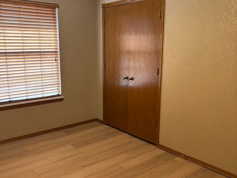 1112 SW 132nd Pl — Photo 19