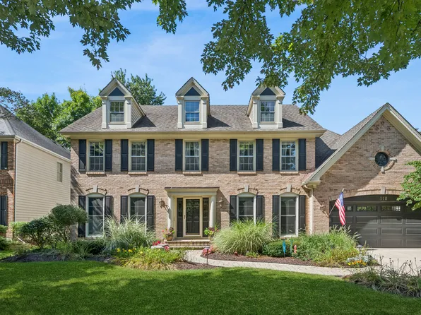 118 S Montclair Ave, Glen Ellyn, IL 60137