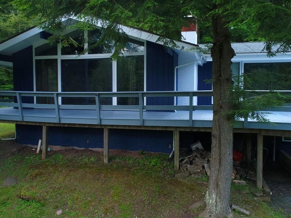 1st image of 137 Mountain Dr