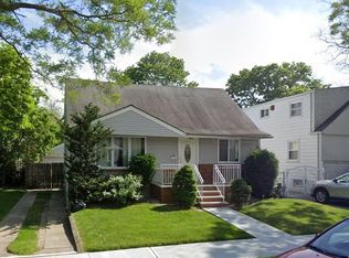 157-24 17th Rd #2, Whitestone, NY 11357