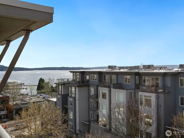 220 1st Street #404, Kirkland, WA 98033