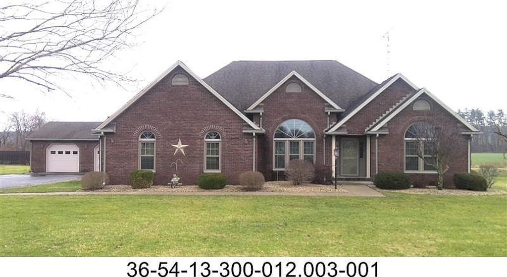 485 Fairgrounds Rd - Property Image