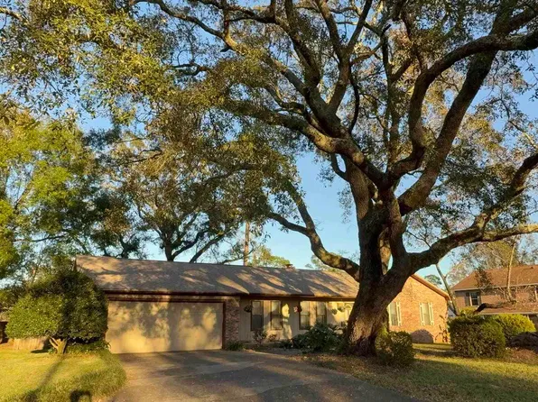9153 Woodrun Cir, Pensacola, FL 32514