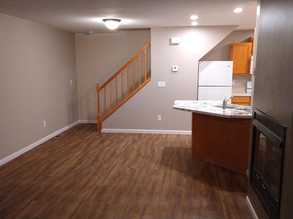 1st image of 4013 Wilshire Cir