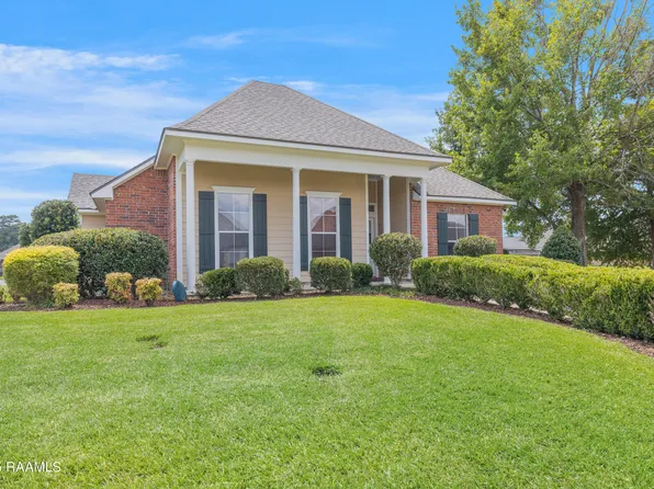718 Copper Meadow Blvd, Youngsville, LA 70592