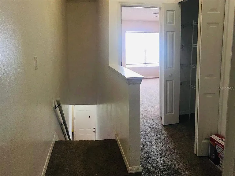 290 Marion Pl — Photo 17