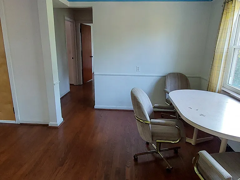 565 Lowell Ave #1 — Photo 9