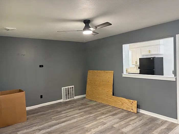 5924 N College St — Photo 3