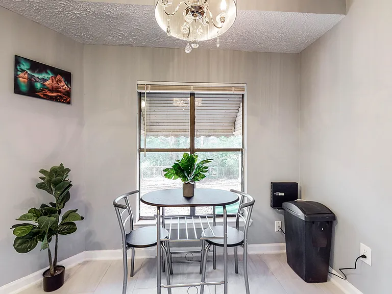 383 Wesley Park Dr #1 — Photo 9