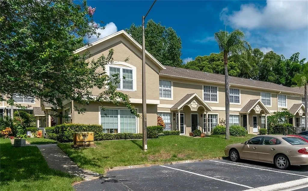 Building Photo - 2897 Thaxton Dr #65