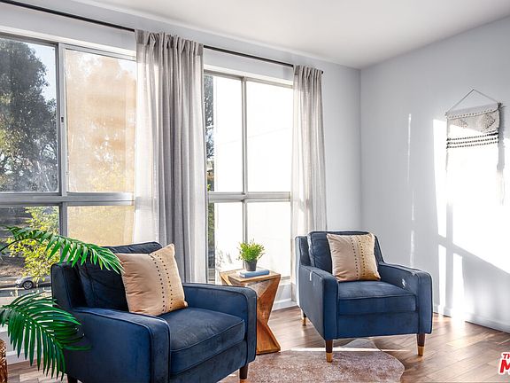 4th image of 6124 Buckingham Pkwy #202