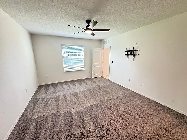 320 Mariana Way — Photo 15